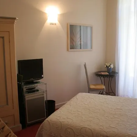 Les Cigales Hotell