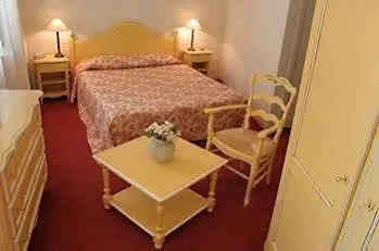 Les Cigales Hotell Allauch