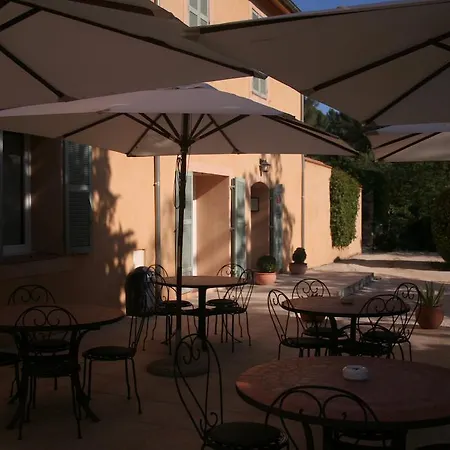 Hotell Les Cigales